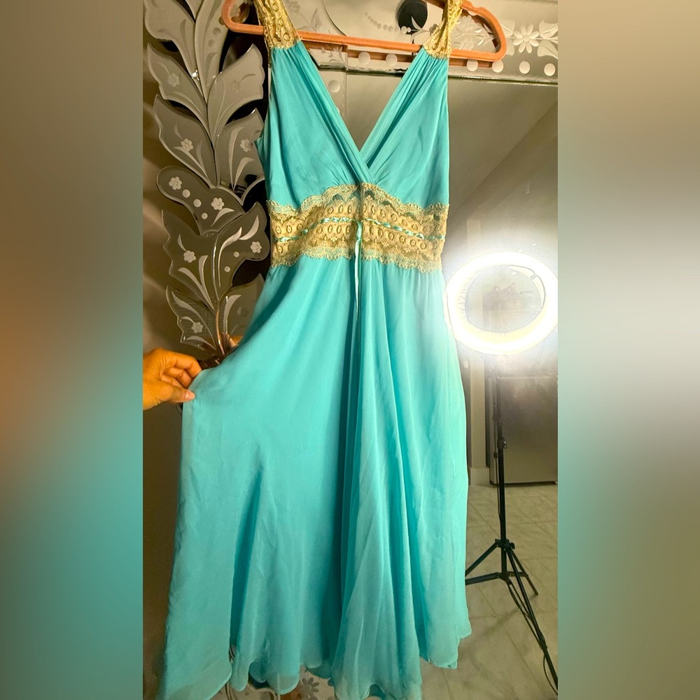 Miguelina elegant Midi Dress
